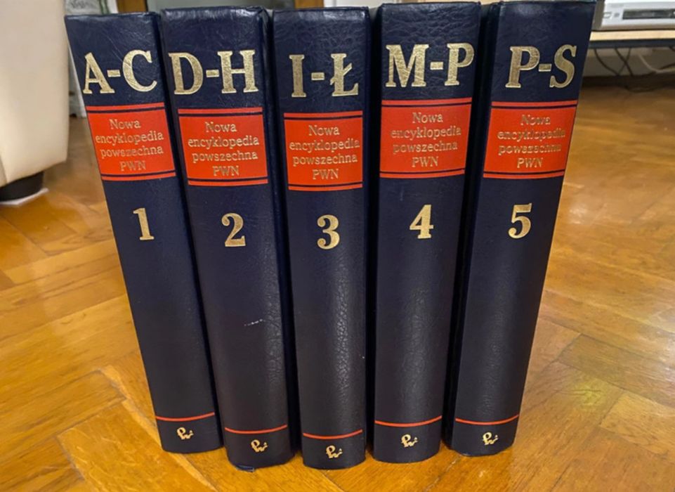5 tomow Nowej Encyklopedii PWN