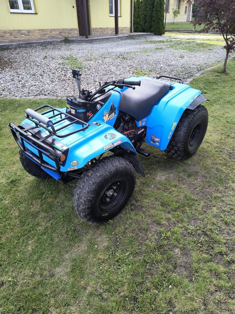 Quad Yamaha moto4 250