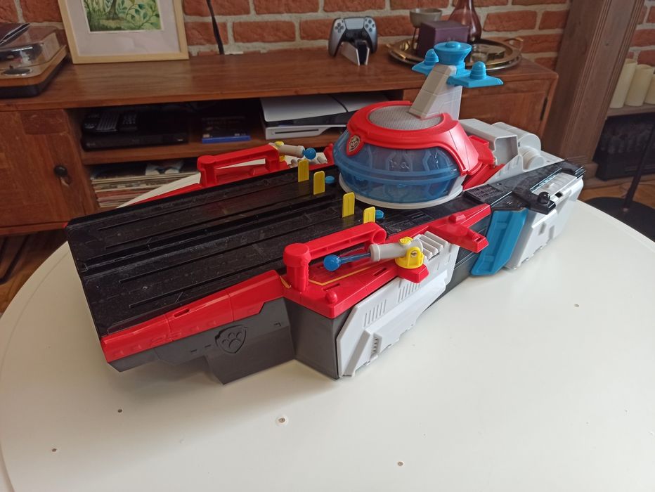 Lotniskowiec Psi Patrol Wielki Film