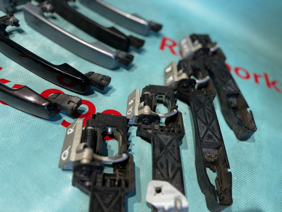 Ручка дверей Nissan Qashqai j10 08-13р кріплення Ніссак Кашкай