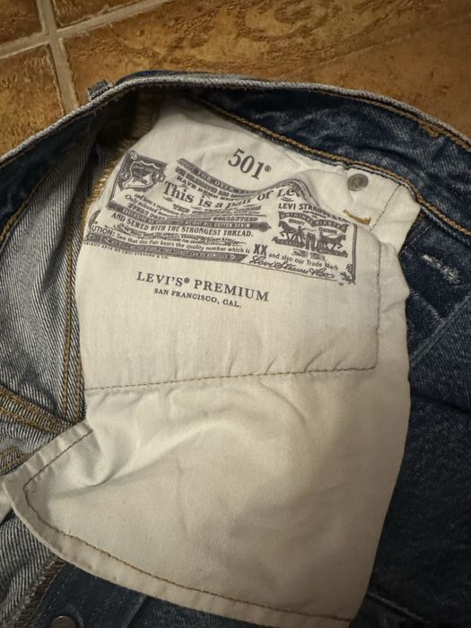 Джинсові шорти левайс S