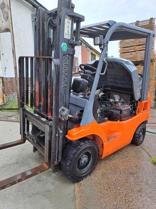Wózek widłowy TOYOTA 7FG15