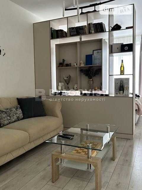 Продаж 1 кімнатної квартири Академіка Заболотного Голосіївський Ремонт