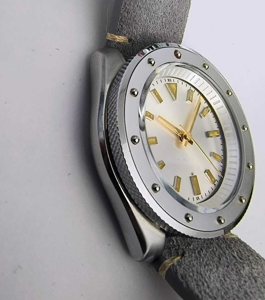 Custom - Srebrny Diver