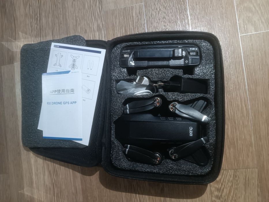 Квадрокоптер з камерою LYZRC L900 PRO SE