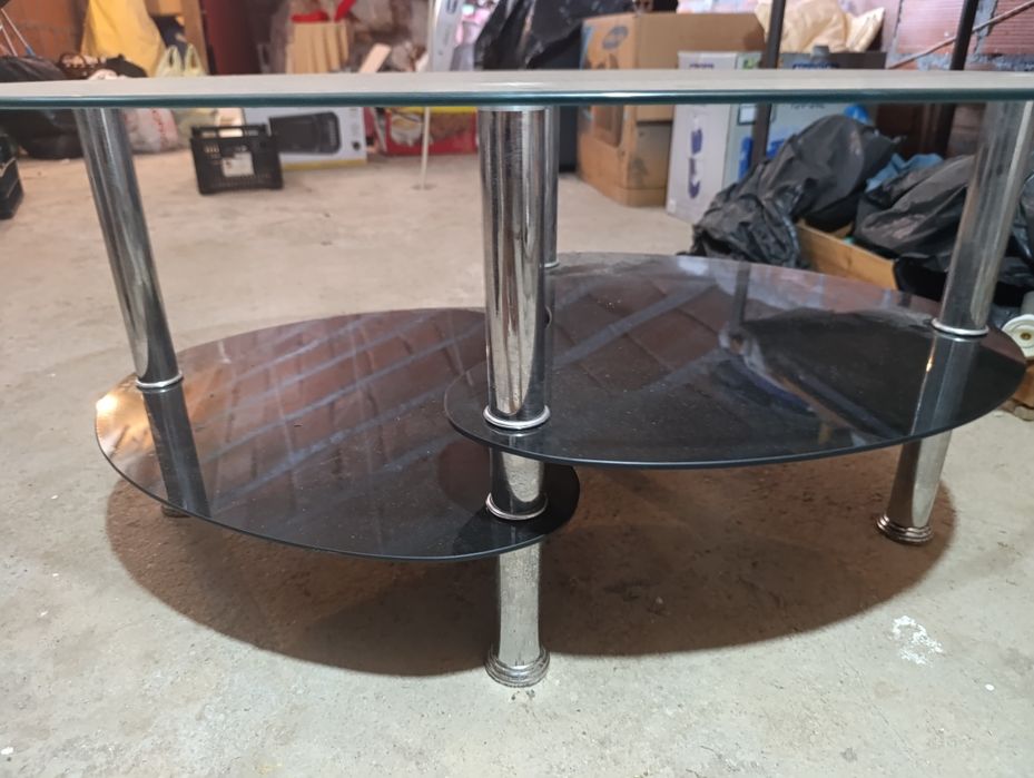 Mesa de centro ou TV em vidro com medidas na foto