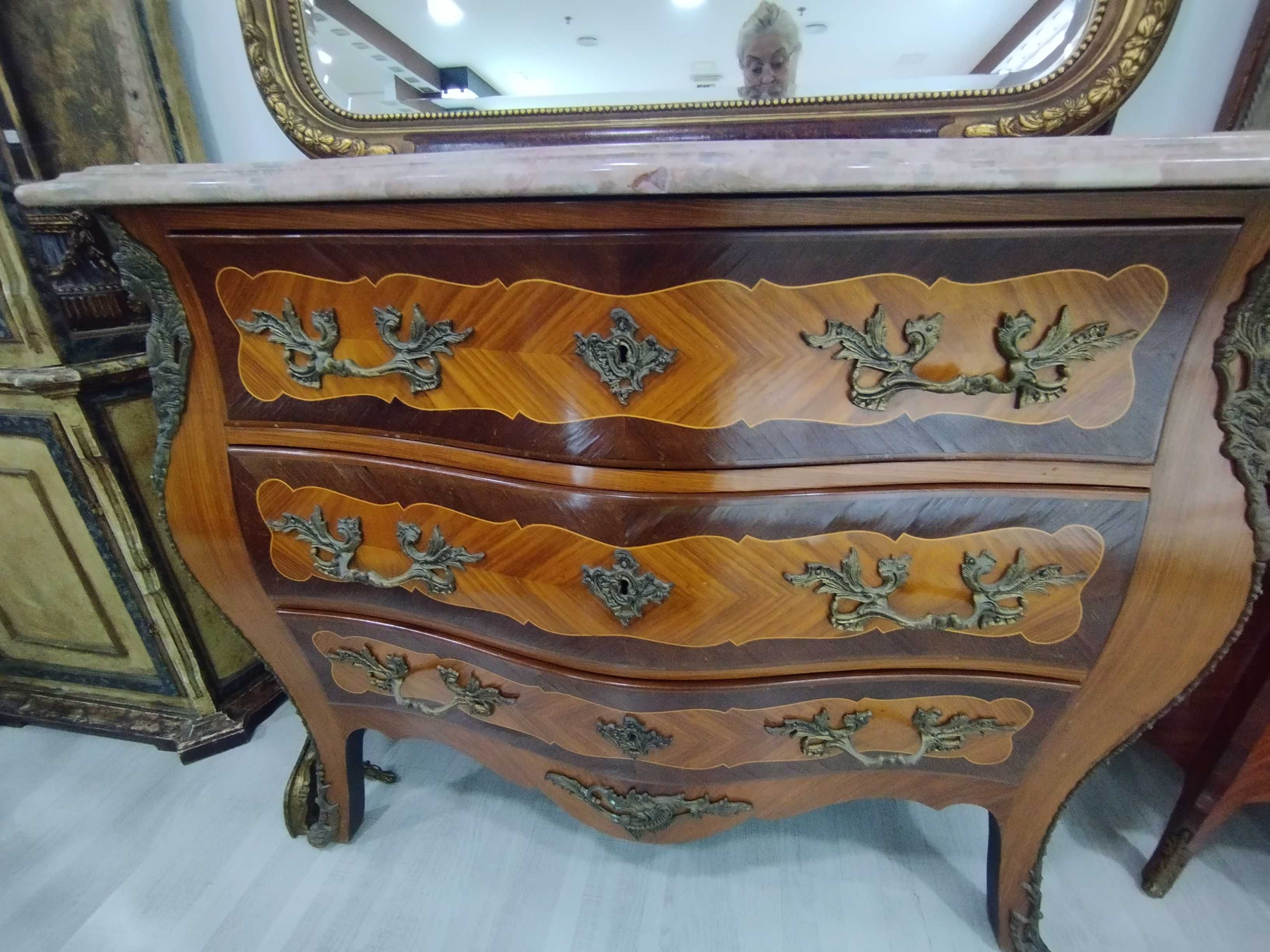 Cómoda antiga Luís XV