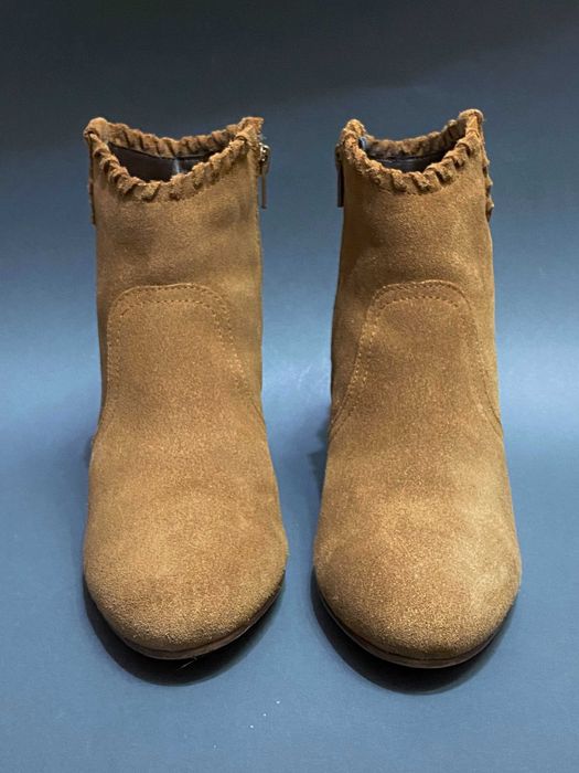 Чоботи жіночі шкіряні 35,5 розмір Next підбори 6 см натуральна шкіра