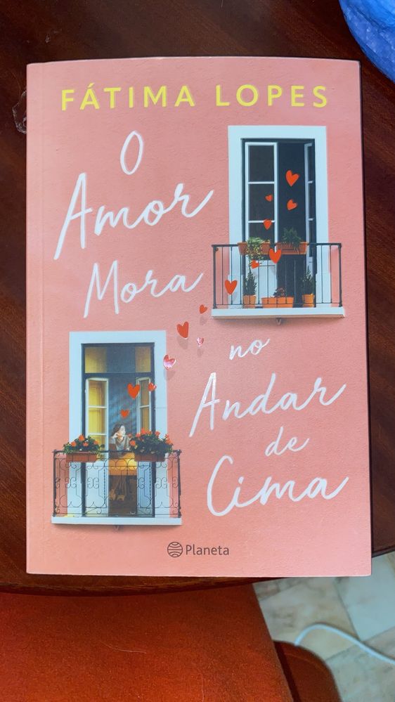 O amor mora no andar de cima - Fatima Lopes