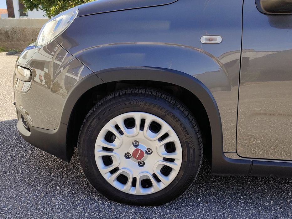 Fiat Panda Hybride como novo