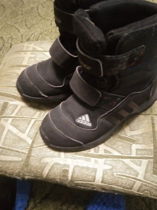 Продам детские зимние сапожки