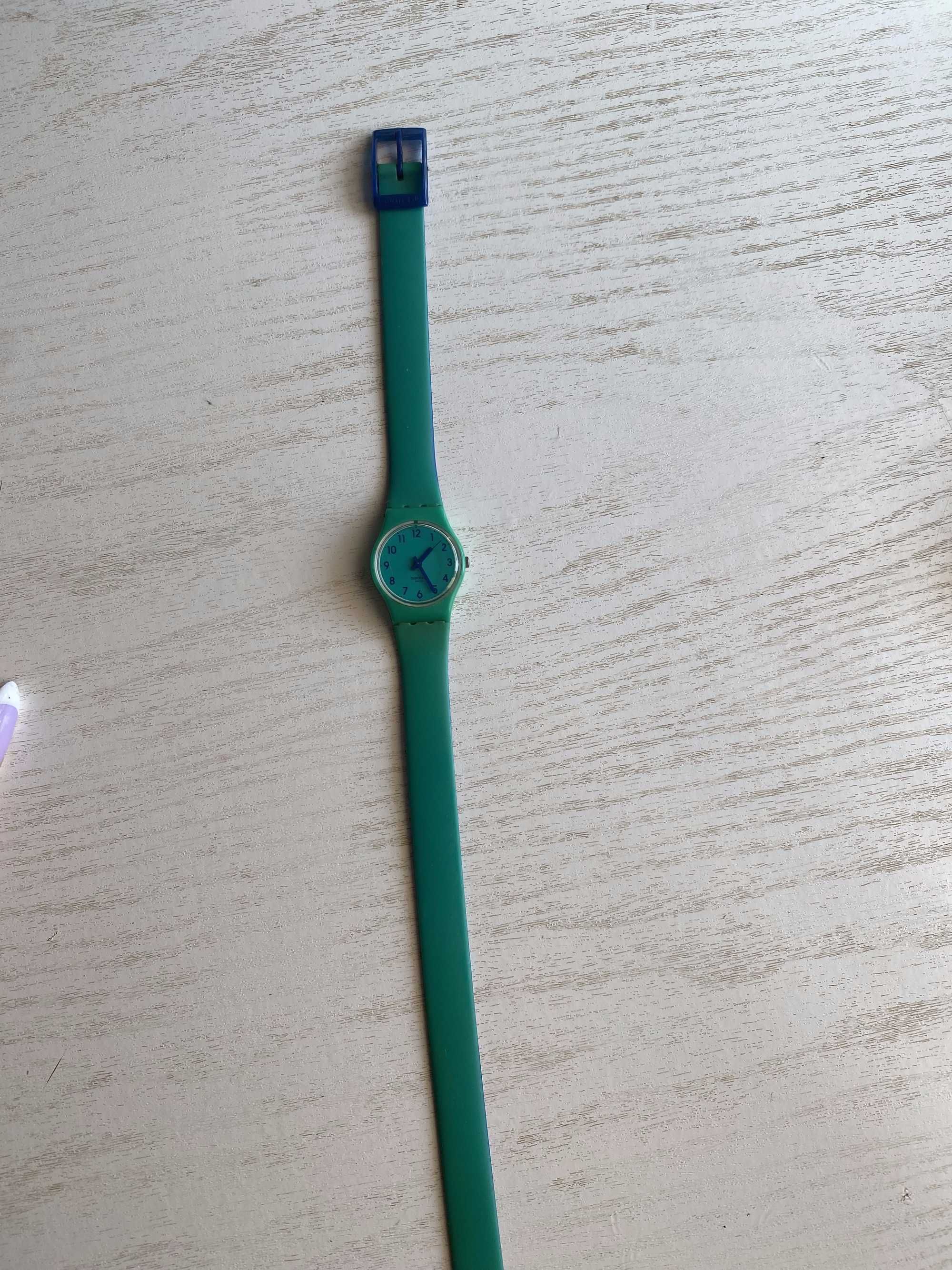 Годинник зелений «Swatch»