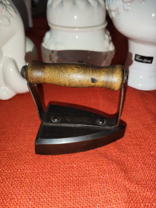 Stare zabytkowe żelazko na duszę Antyk MÖLINTORPS KOLBÄCK"