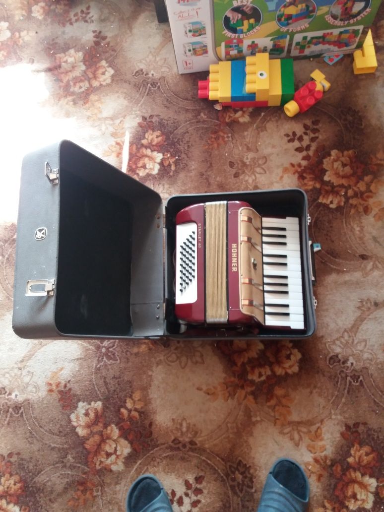 Akordeon Hohner Starlet 40 basów