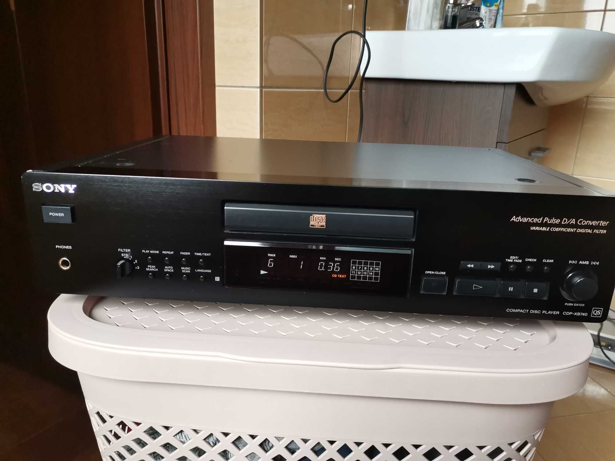 Sony Cdp-xb740qs