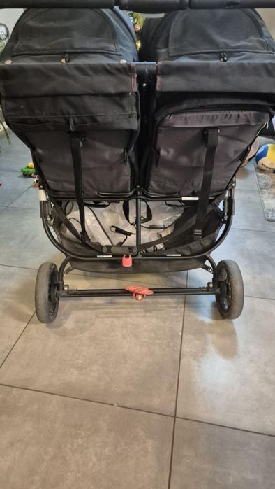 Wózek bliźniaczy spacerówka i gondole valco snap duo sport.