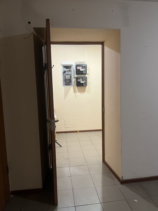 Здам 75м2 фасад, окремий вхід Бориспільська