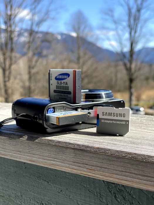 Цифрова камера Samsung WB710