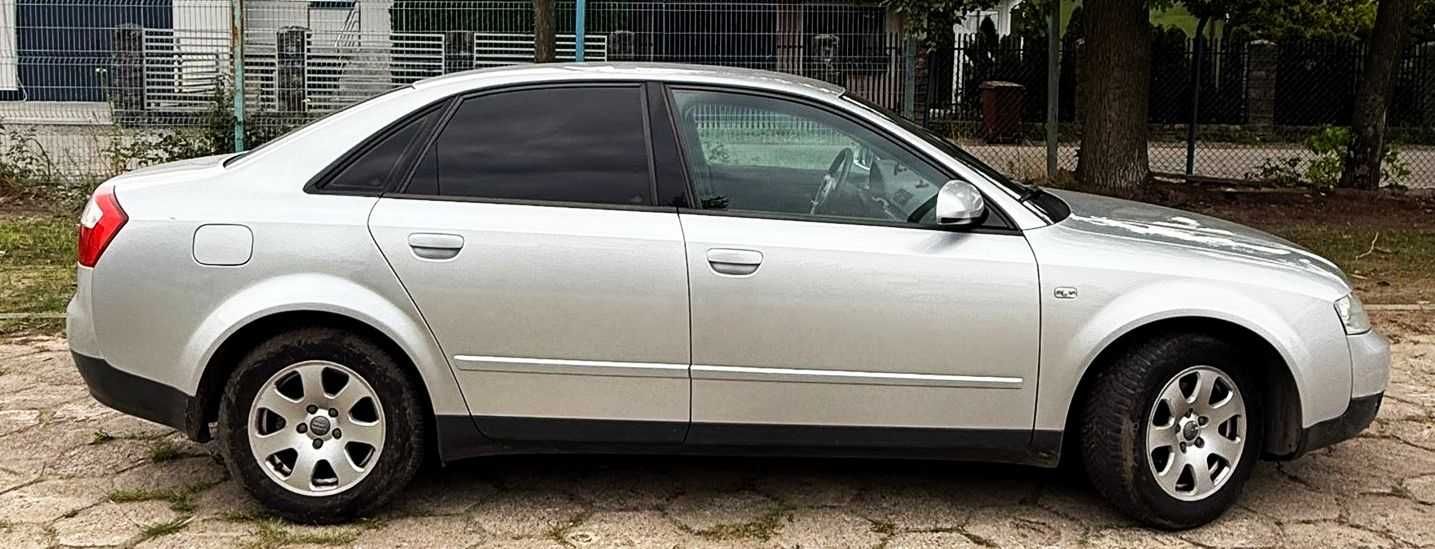 A4 B6 1.6 MPI BEZ RDZY bardzo zadbany 100% sprawny DŁUGIE OPŁATY KLIMA