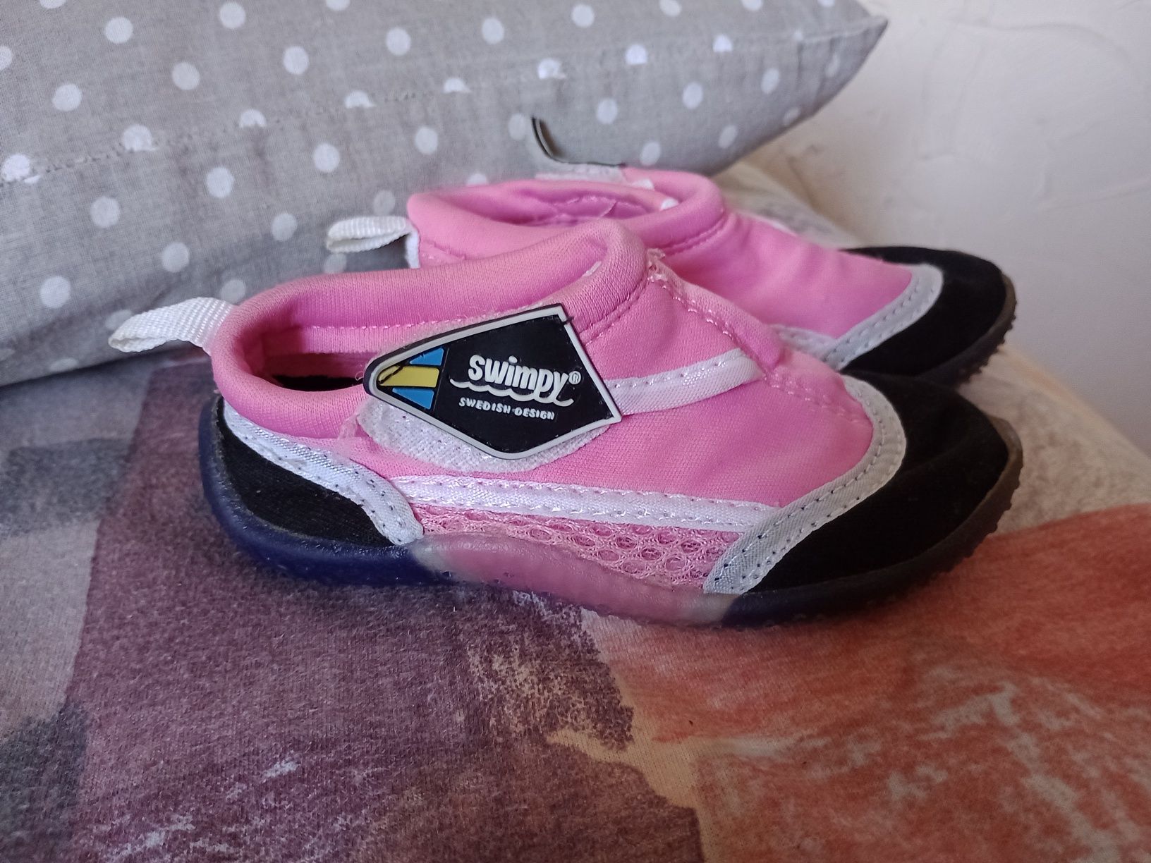 Buty dziecięce do wody