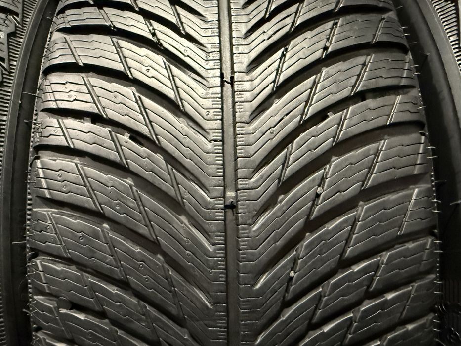 235/40 r19 Michelin PA5
