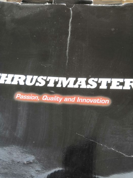 Volante Thrustmaster Ferrari experience