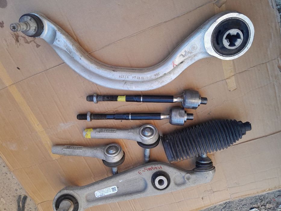 Оригінальні запчастини по рульовій і ходовій на Теслу Модель Y