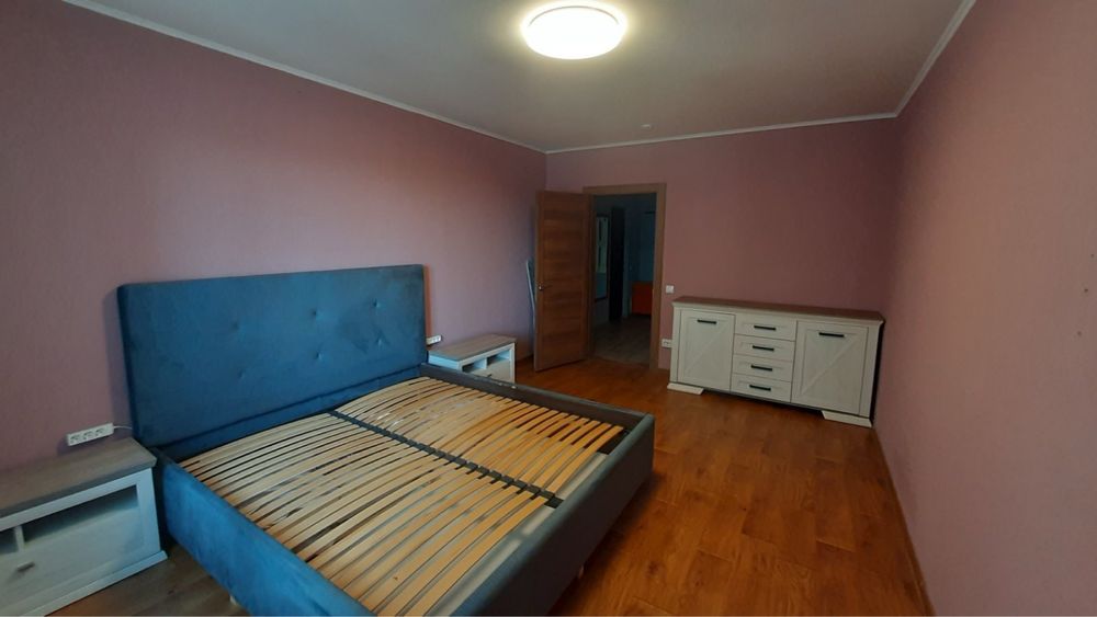 Продам 2 ком. 72 м кв. ЖК РЕВУЦКИЙ 54; 8 эт;Ремонт