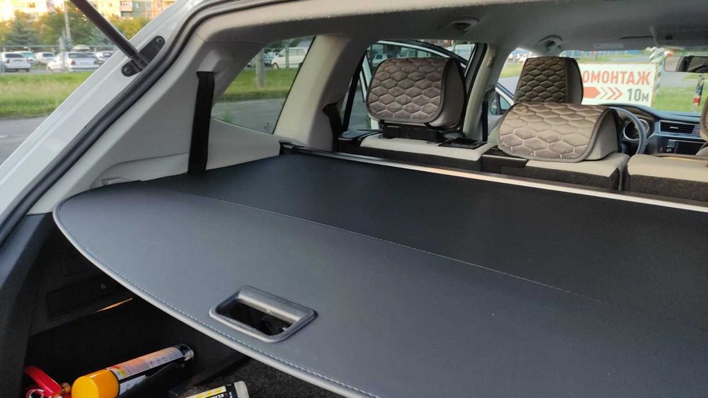Шторка багажника, полка, ролета Volkswagen Tiguan 2010-16, 2017+