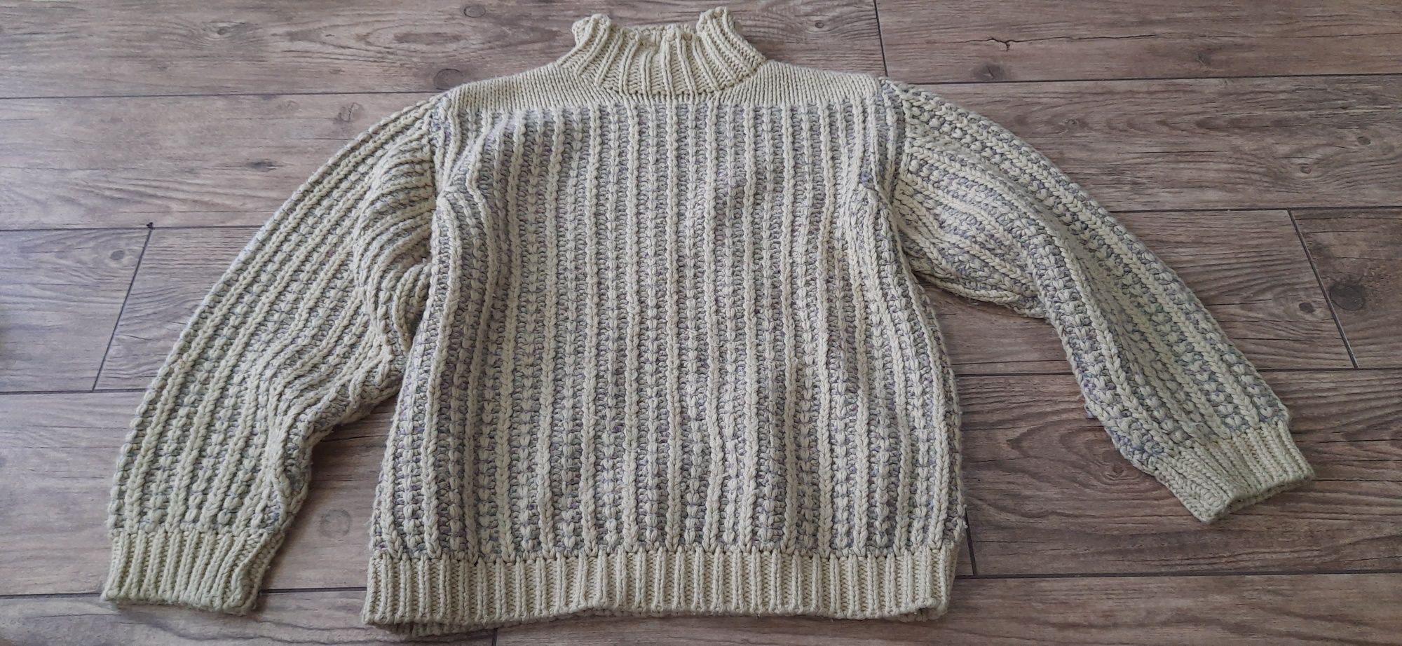 Sweter rozm. S/XS