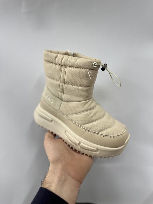 Дутіки дитячі зимові 32-37, світлі дутики на овчині угги сапожки уги