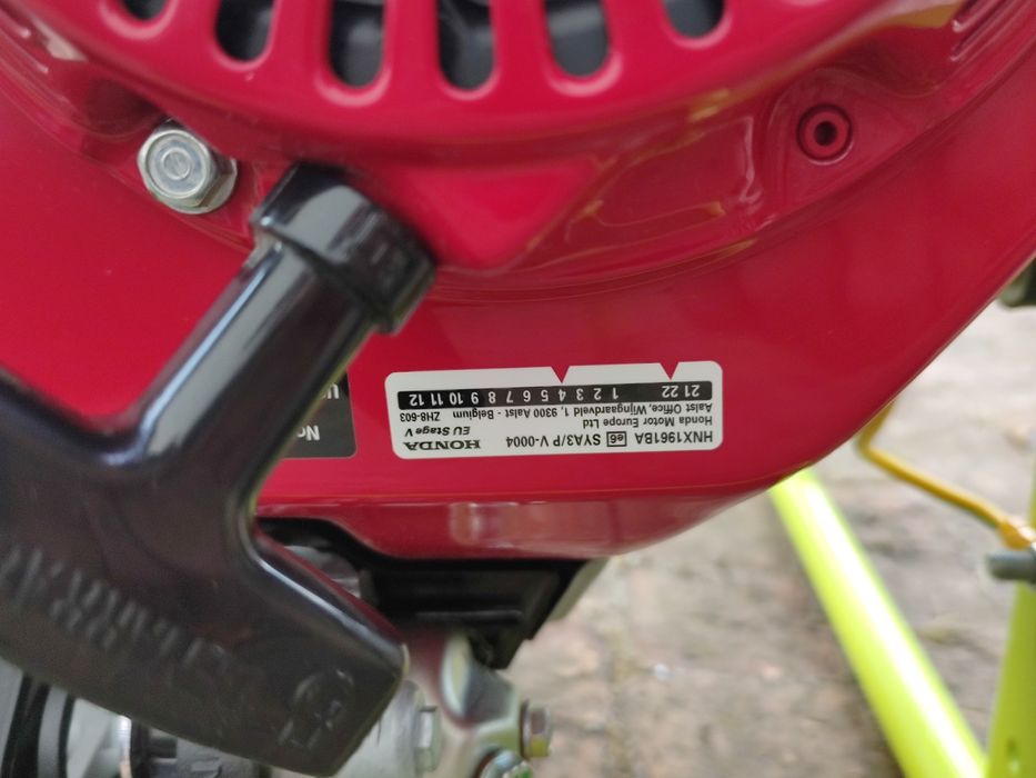 Бензиновый генератор Pramac E4000 мотор Honda
Бензиновый генератор Pr
