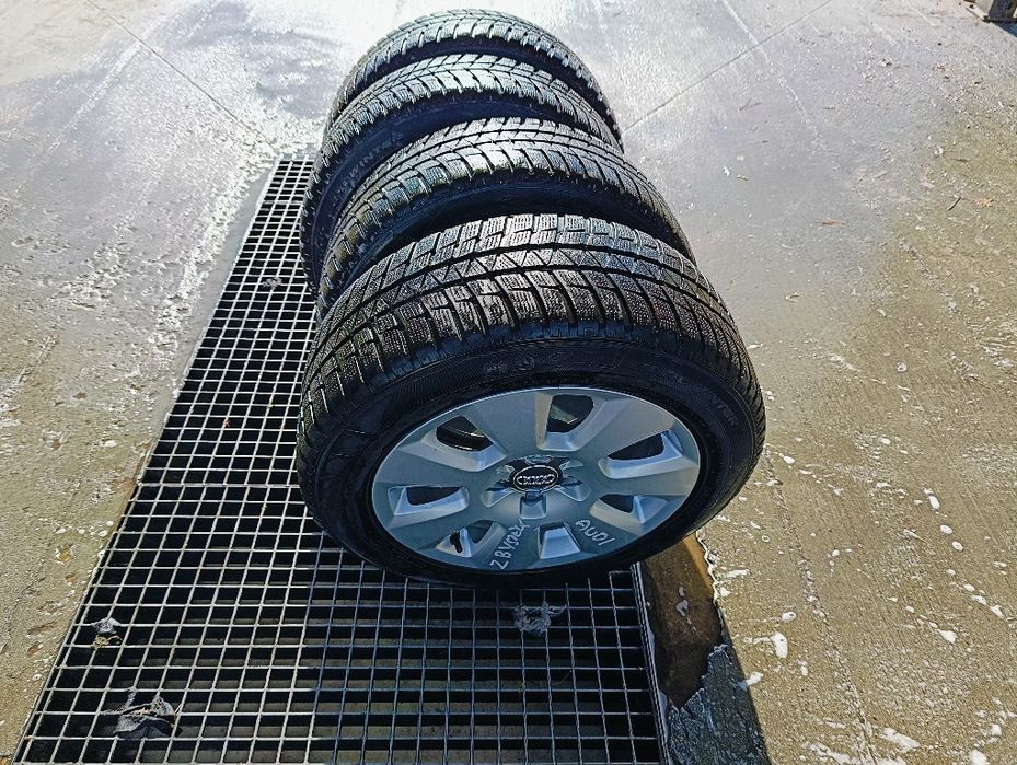 Sprzedam koła zimowe Audi A5 Audi A4 215/55/16