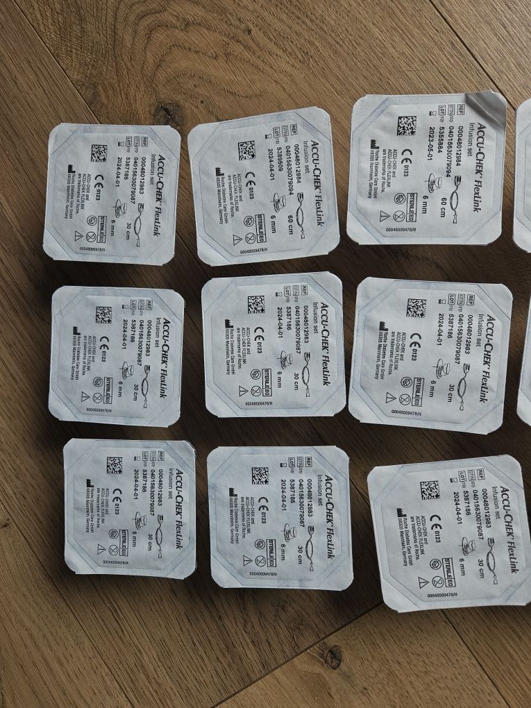 Sprzedam pompę insulinową ACCU CHECK