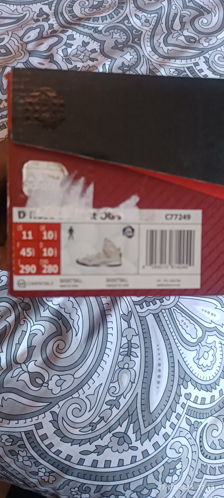 Tênis bota  adidas