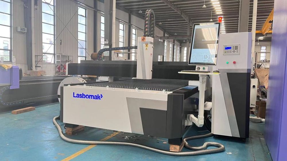Laser fibra 3000W corte plano