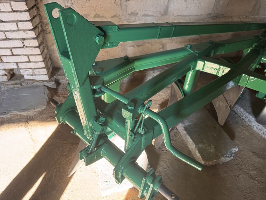 Pług 4 skibowy grudziądz