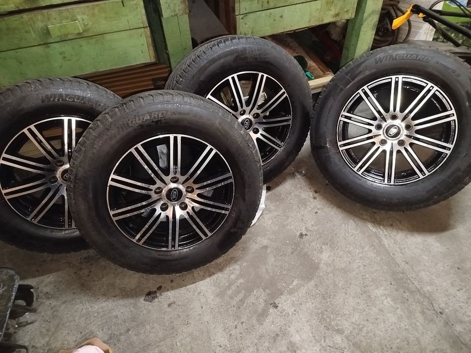 Alufelgi z oponami zimowymi kia sportage