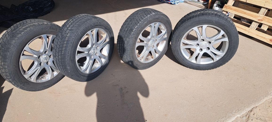 Alufelgi wraz z oponami zimowymi 205/55 R16