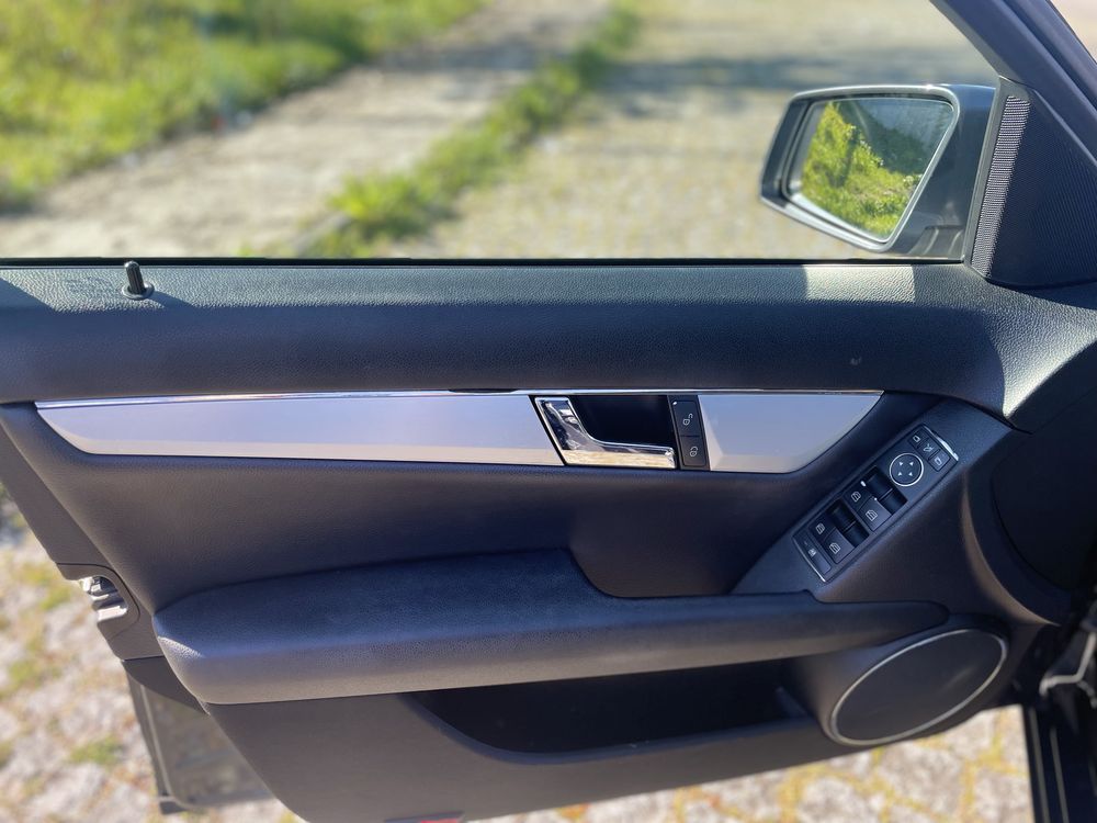 Carrinha Mercedes Benz C220 CDI Avantgard