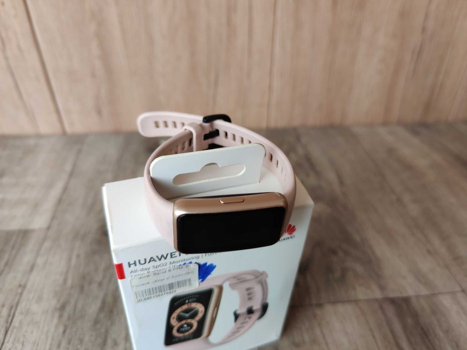 Смарт Часы  Huawei Band 6