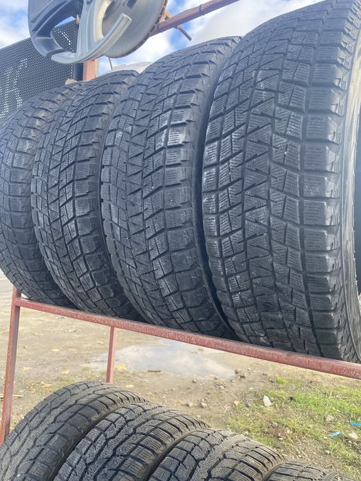 235 65 18 Brogestone Blizzak