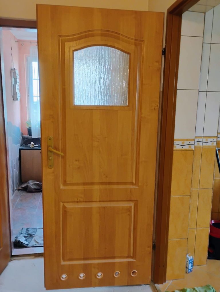 Sprzedam drzwi do łazienki