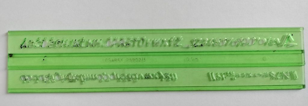 Szablon LOGAREX litery pochyłe 5 mm do rapitografów 0,5 mm