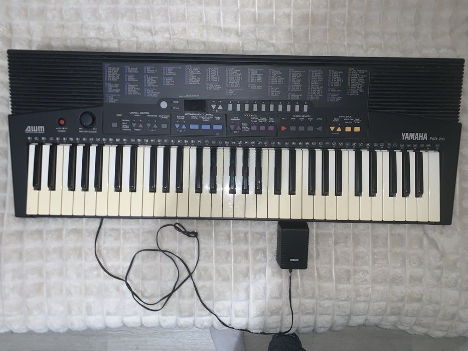 Торг!!! Топовое Фортепиано Yamaha PSR-210