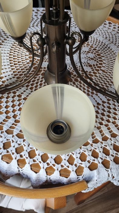 Żyrandol mosiężny