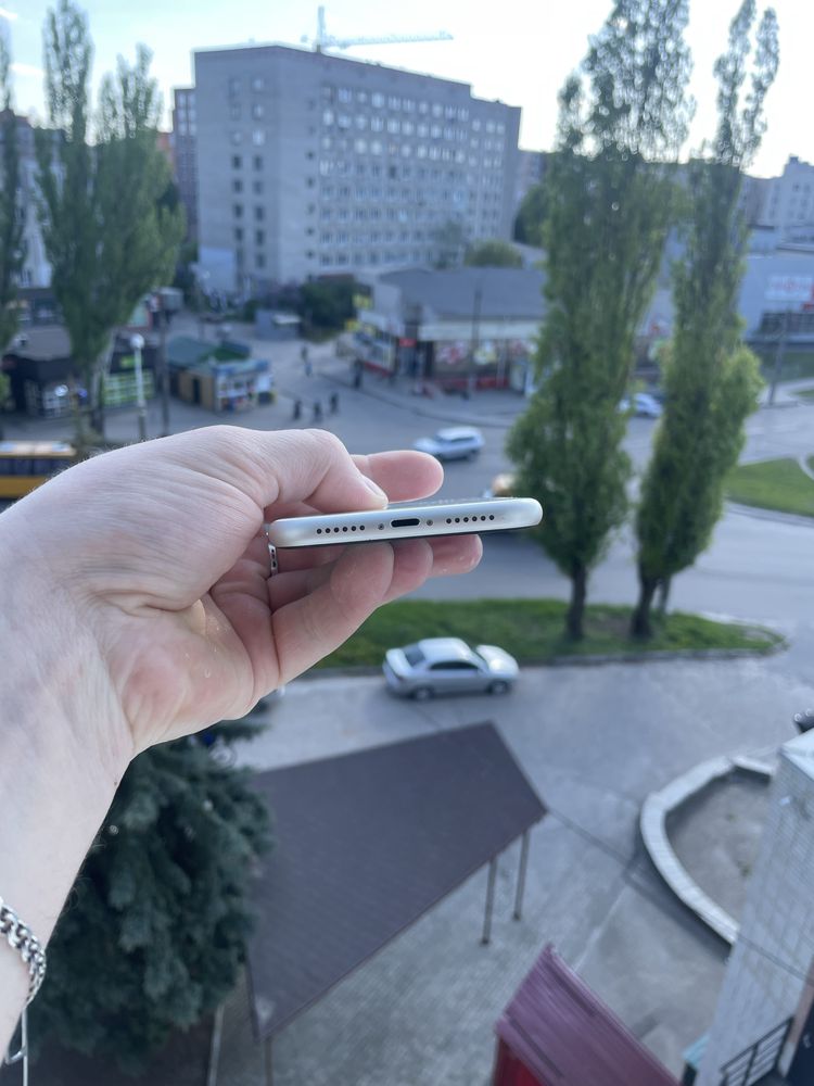 iPhone 11 64 gb стан ідеальний