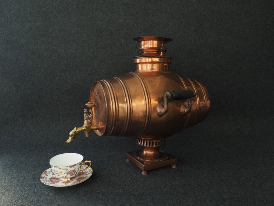 Самовар медный «бочка» угольный на дровах, редкий.