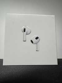 Apple AirPods 3 Gen - Como novo c/caixa