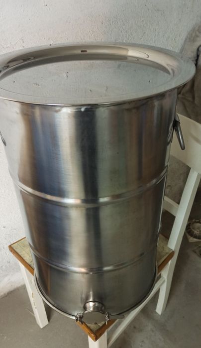 Odstojnik na miód 60 l